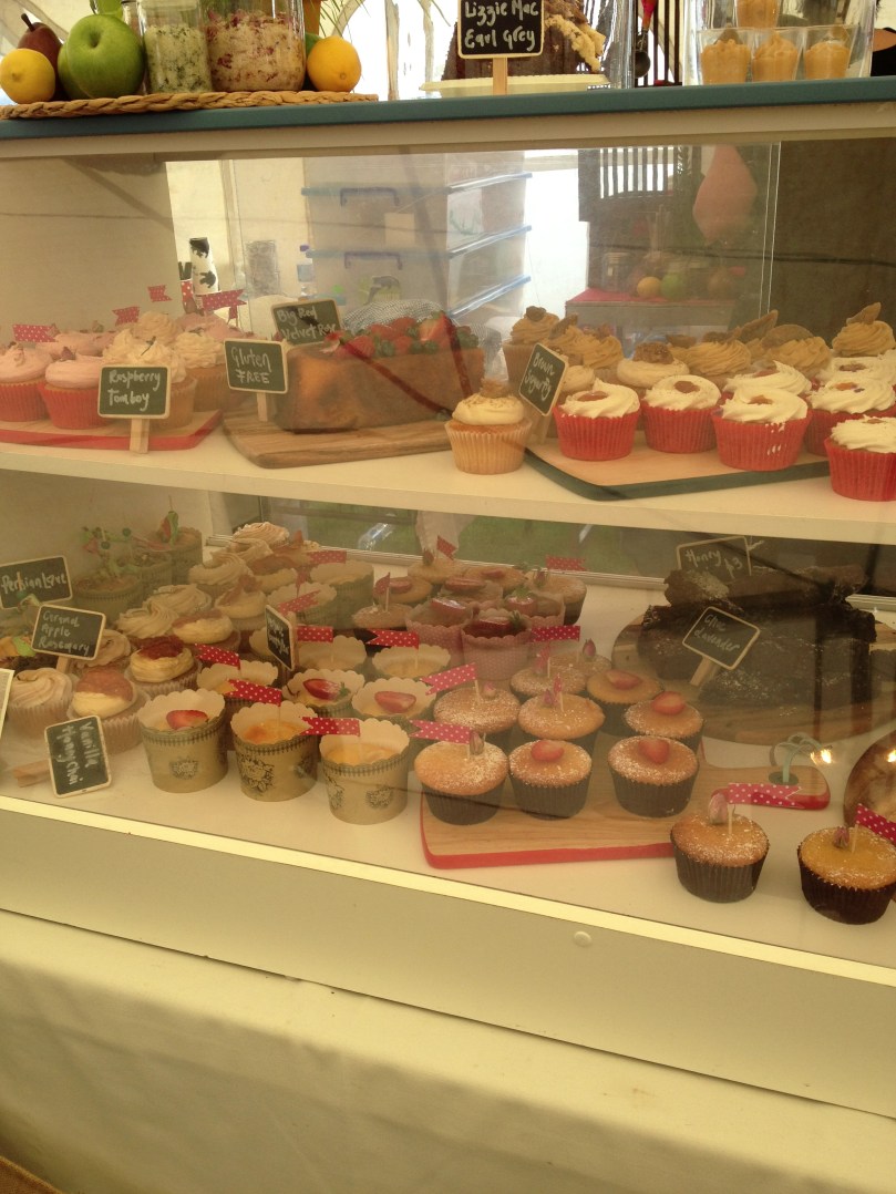 I am surrounded by Nicci's cakes!